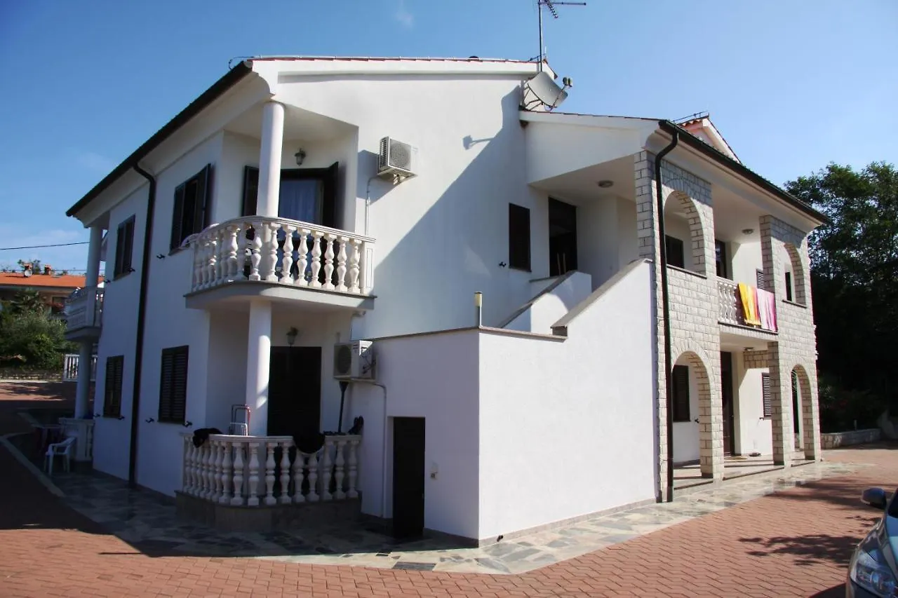 Apartments Vienna 0*, Zambratija (Istria) Croatia